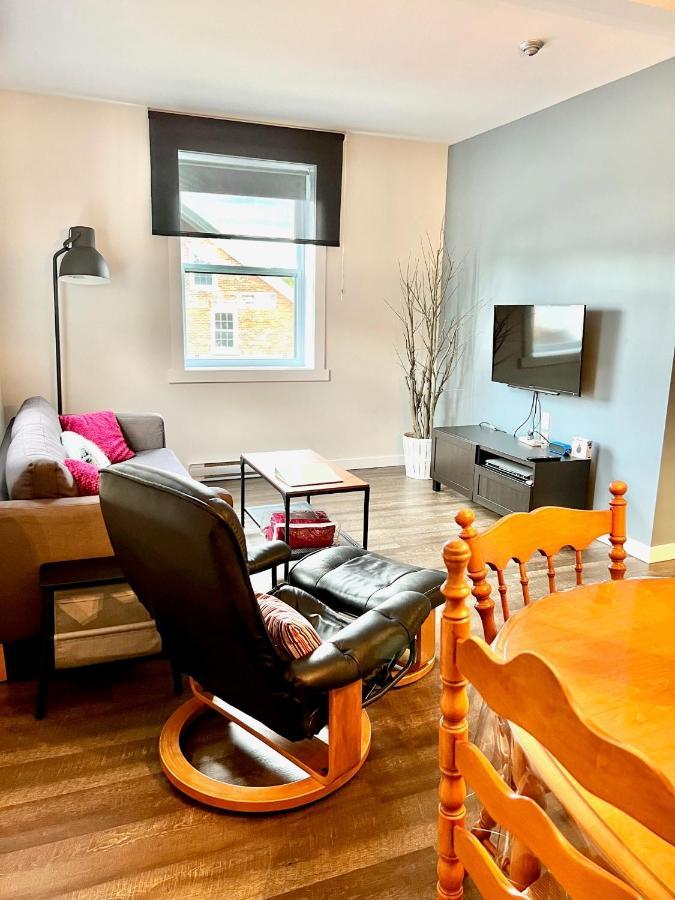Sutton - Condo Au Coeur Du Village Ngoại thất bức ảnh