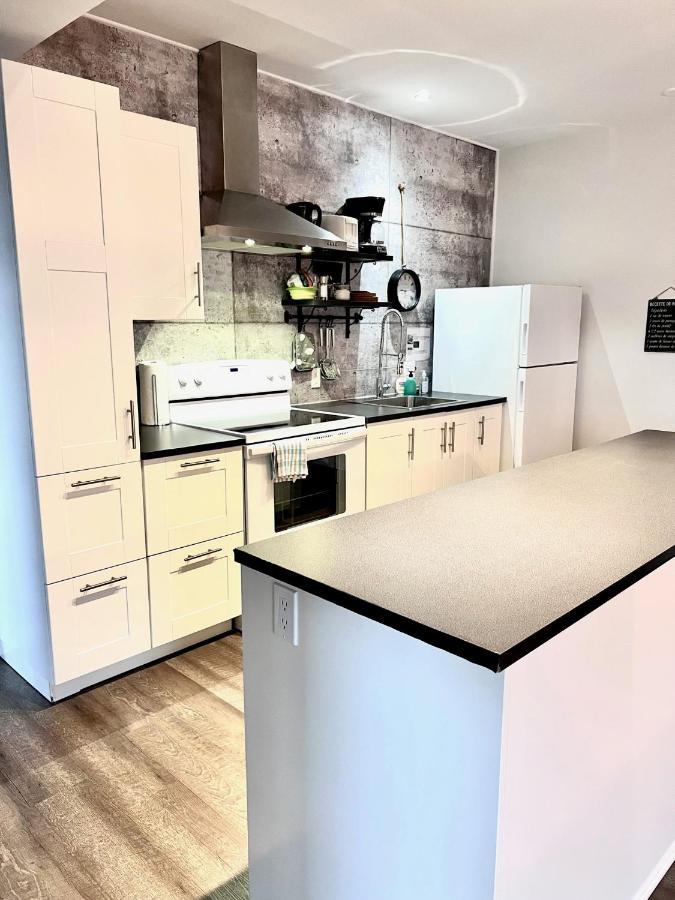 Sutton - Condo Au Coeur Du Village Ngoại thất bức ảnh