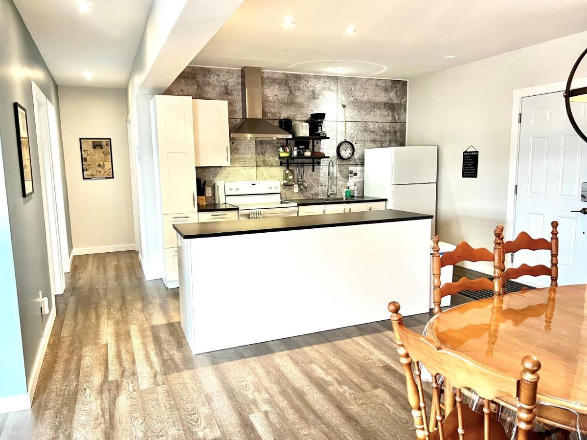 Sutton - Condo Au Coeur Du Village Ngoại thất bức ảnh